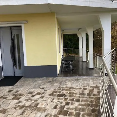 Apartment Haus Am Fusse Des Semmerings