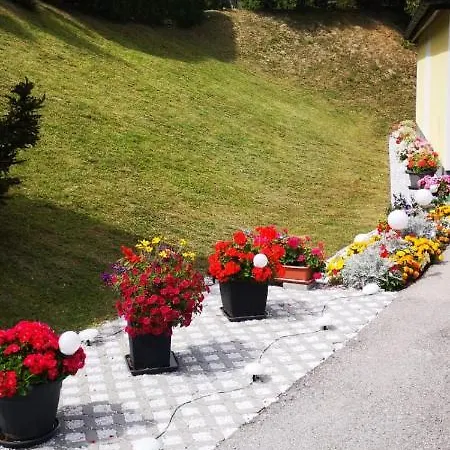 Haus Am Fusse Des Semmerings